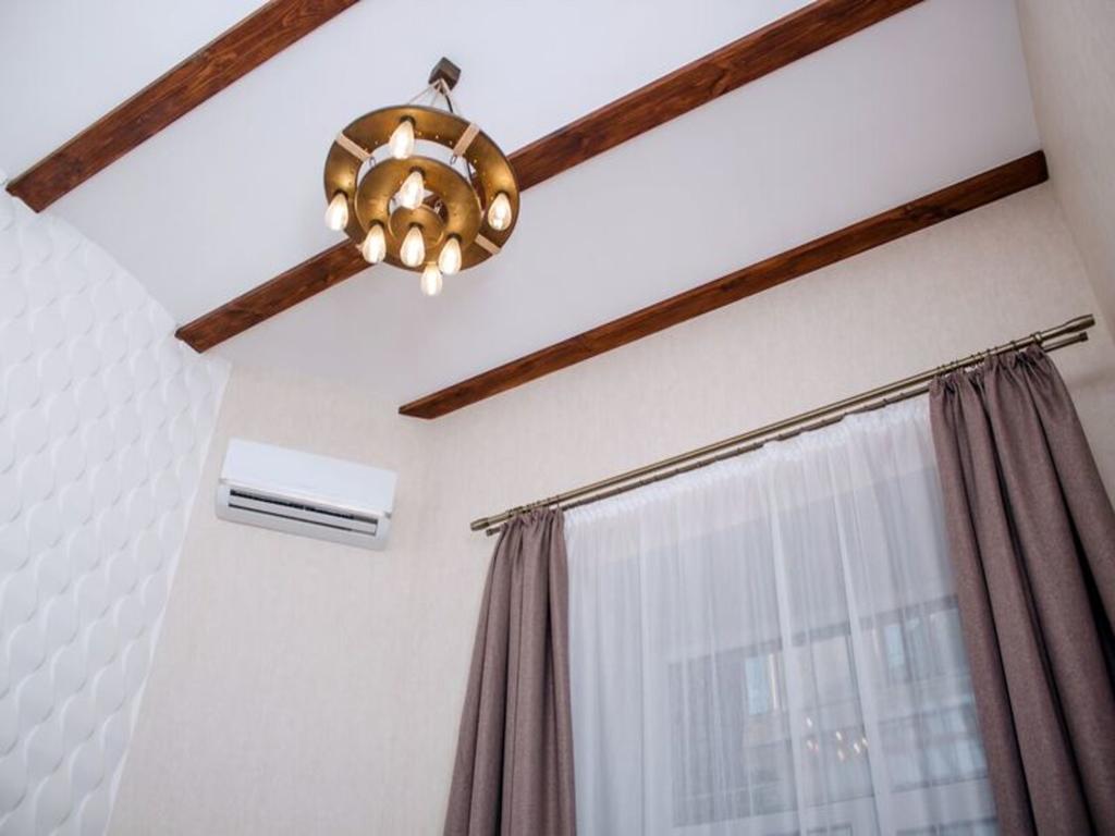 Apartment In The City Center In The House With Atlantes โอเดสซา ภายนอก รูปภาพ